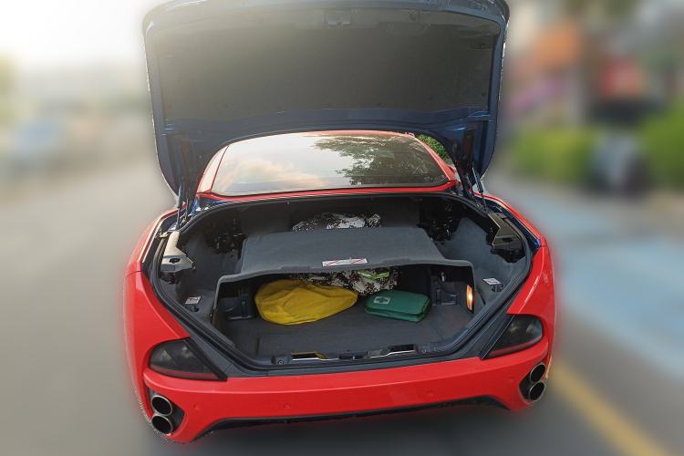 Used Ferrari California T 2012 4.3L Standard Edition Trunk