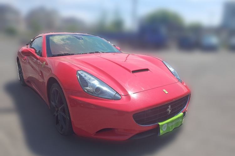 Used Ferrari California T 2012 4.3L Standard Edition Front Right 45 Deg