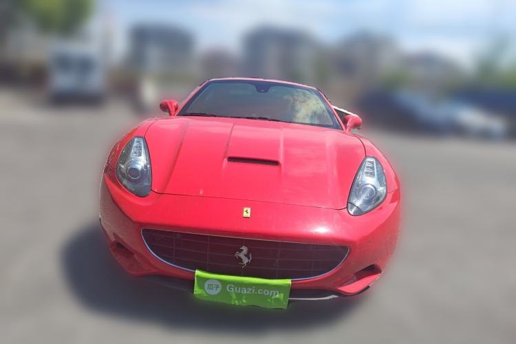 Used Ferrari California T 2012 4.3L Standard Edition Front
