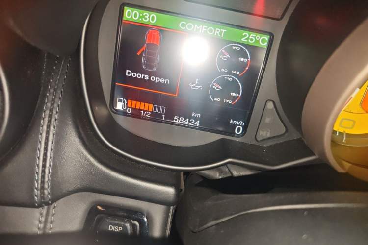 Used Ferrari California T 2012 4.3L Standard Edition Odometer Close Up