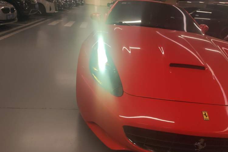 Used Ferrari California T 2012 4.3L Standard Edition Right Front Headlight