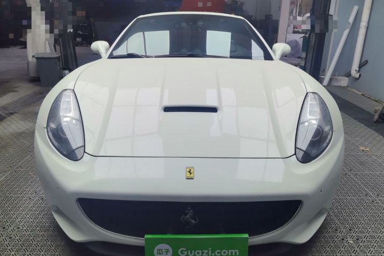 Used Ferrari California T 2012 4.3L Standard Edition Exterior 1