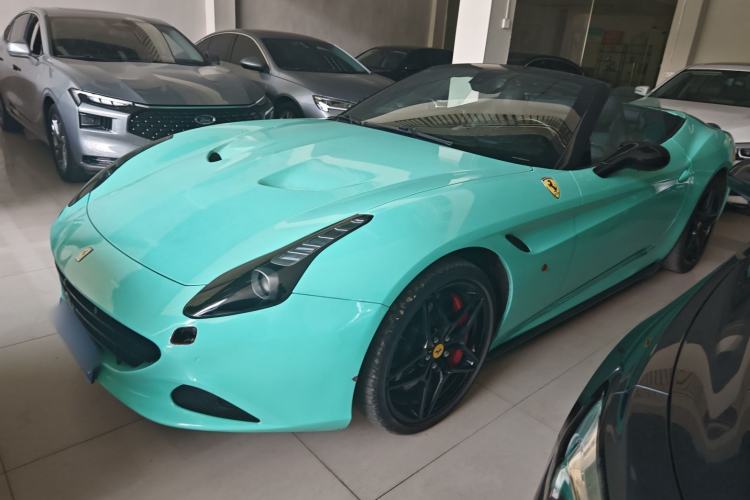 Used Ferrari California T 2015 3.9T Standard Edition Exterior 2