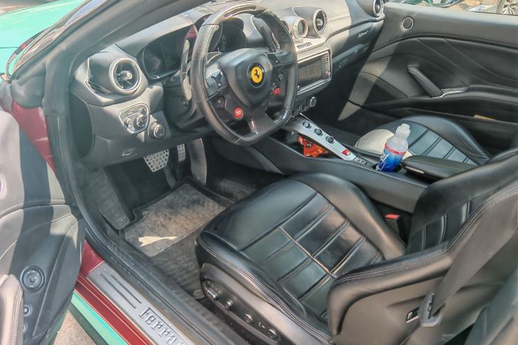 Used Ferrari California T 2015 3.9T Standard Edition Interior 1