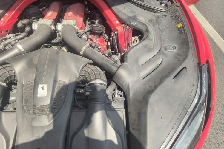 Used Ferrari Portofino 2018 3.9T Engine Bay Left