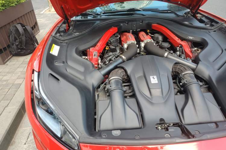 Used Ferrari Portofino 2021 3.9T M Engine Bay Right