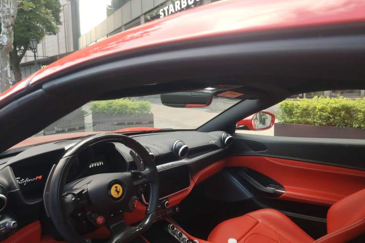 Used Ferrari Portofino 2021 3.9T M Headliner