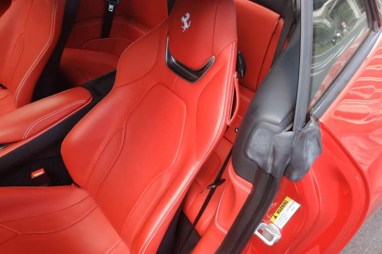 Used Ferrari Portofino 2021 3.9T M Left Rear Seat