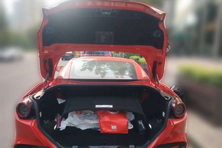Used Ferrari Portofino 2021 3.9T M Trunk
