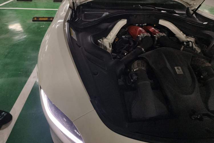 Used Ferrari Roma 2020 3.9T V8 Engine Bay Right