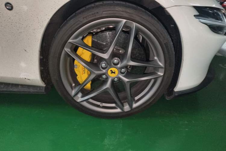 Used Ferrari Roma 2020 3.9T V8 Right Front Wheel Hub