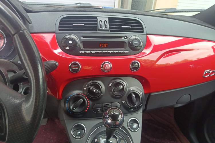 Used Fiat 500 2011 1.4L Sport Edition Audio And AC Panel