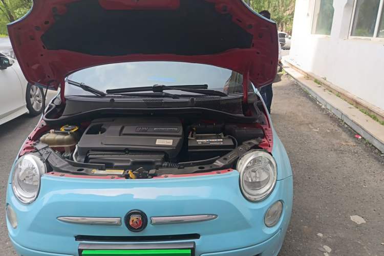 Used Fiat 500 2011 1.4L Sport Edition Engine Bay Left