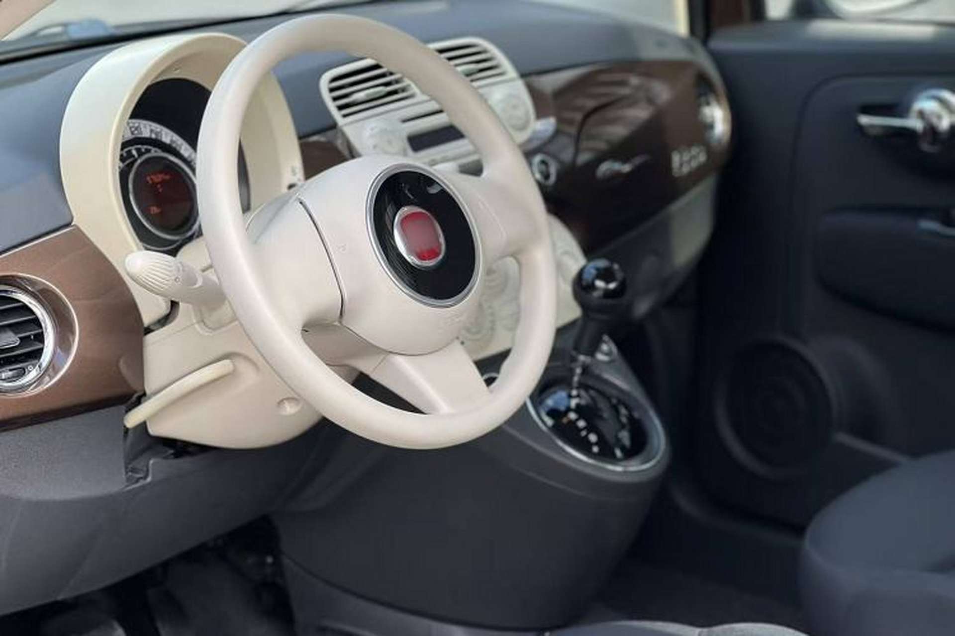 Used Fiat 500 2011 1.4L Fashion Edition Interior 1