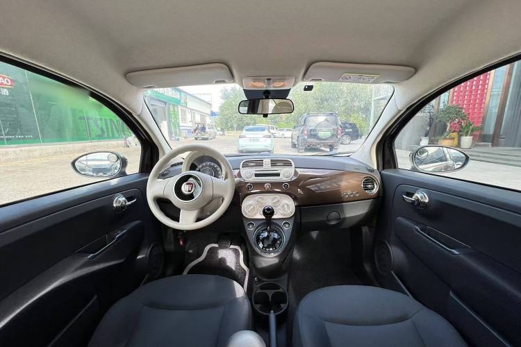 Used Fiat 500 2011 1.4L Fashion Edition Interior 2