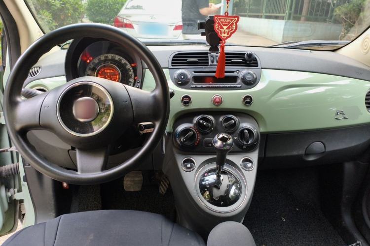 Used Fiat 500 2011 1.4L Fashion Edition Center Console
