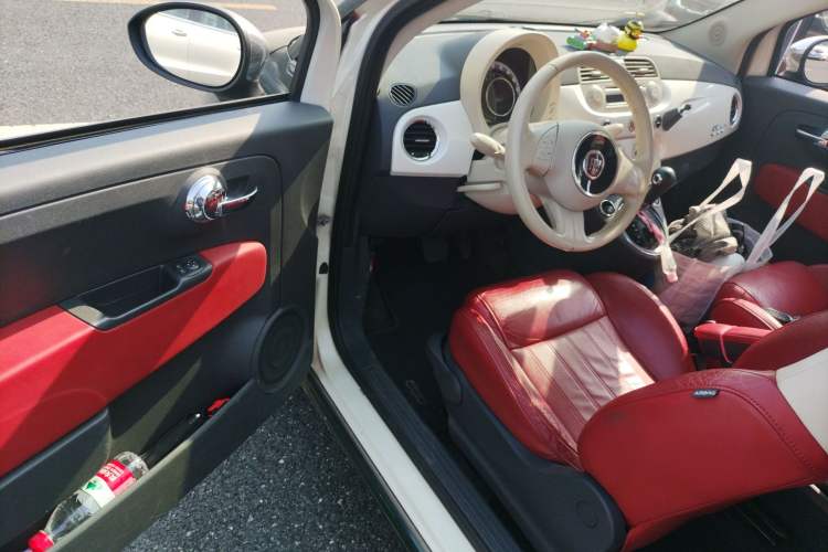Used Fiat 500 2011 1.4L Deluxe Edition Driver Seat
