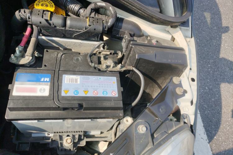 Used Fiat 500 2011 1.4L Deluxe Edition Engine Bay Left