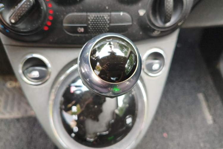 Used Fiat 500 2011 1.4L Fashion Edition Gear Lever