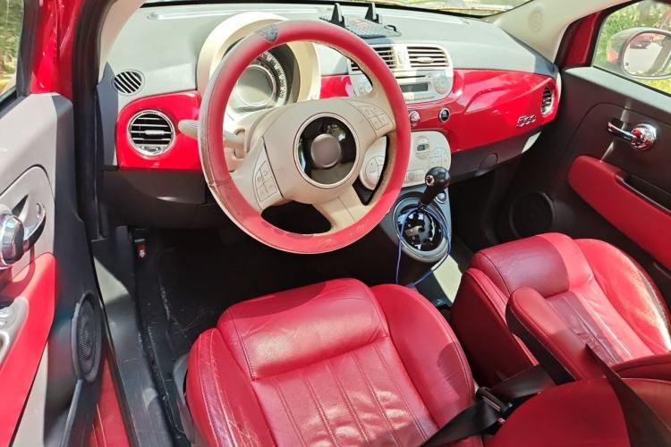 Used Fiat 500 2011 1.4L Deluxe Edition Center Console