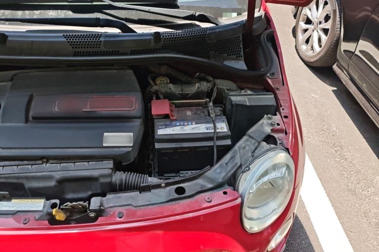 Used Fiat 500 2011 1.4L Deluxe Edition Engine Bay Left