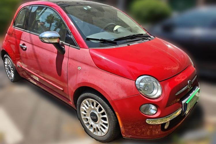 Used Fiat 500 2011 1.4L Deluxe Edition Front Right 45 Deg
