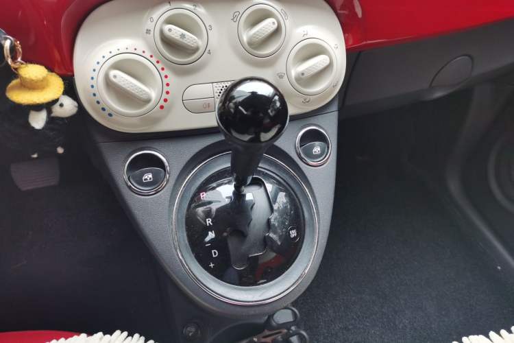Used Fiat 500 2011 1.4L Fashion Edition Gear Lever