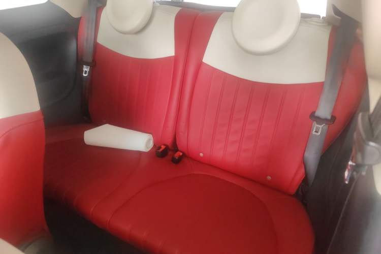 Used Fiat 500 2011 1.4L Deluxe Edition Interior 4