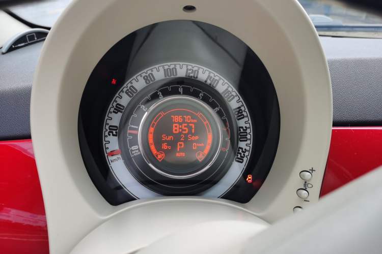 Used Fiat 500 2011 1.4L Fashion Edition Odometer Close Up