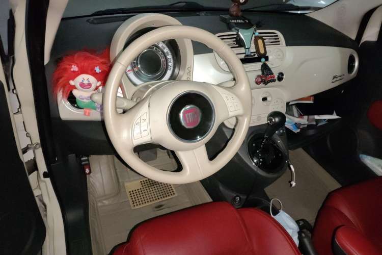 Used Fiat 500 2011 1.4L Deluxe Edition Center Console