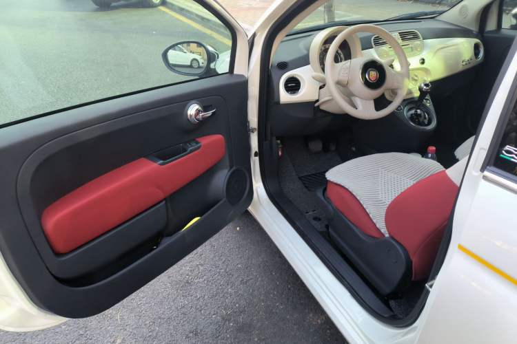 Used Fiat 500 2011 1.4L Fashion Edition Driver Seat