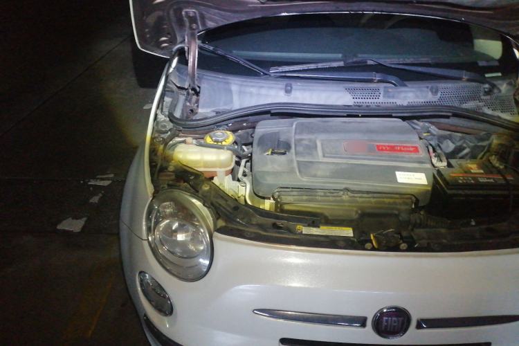 Used Fiat 500 2011 1.4L Deluxe Edition Engine Bay Right