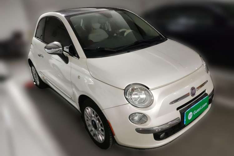 Used Fiat 500 2011 1.4L Deluxe Edition Front Right 45 Deg