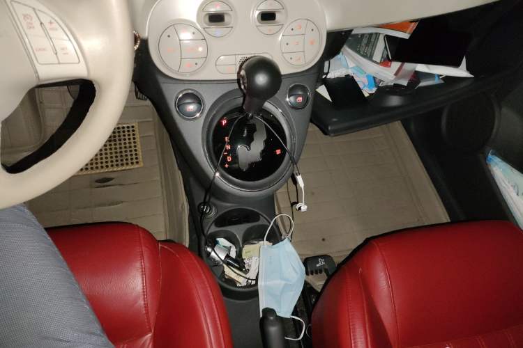 Used Fiat 500 2011 1.4L Deluxe Edition Gear Lever