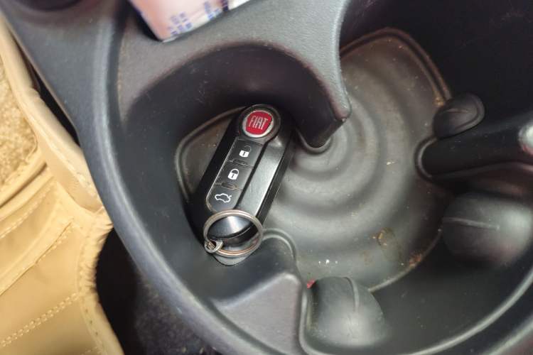 Used Fiat 500 2011 1.4L Fashion Edition Interior 1