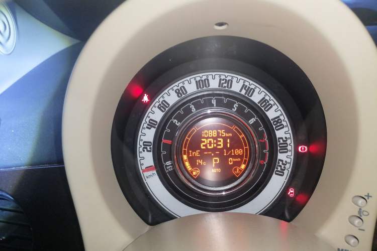 Used Fiat 500 2011 1.4L Deluxe Edition Odometer Close Up