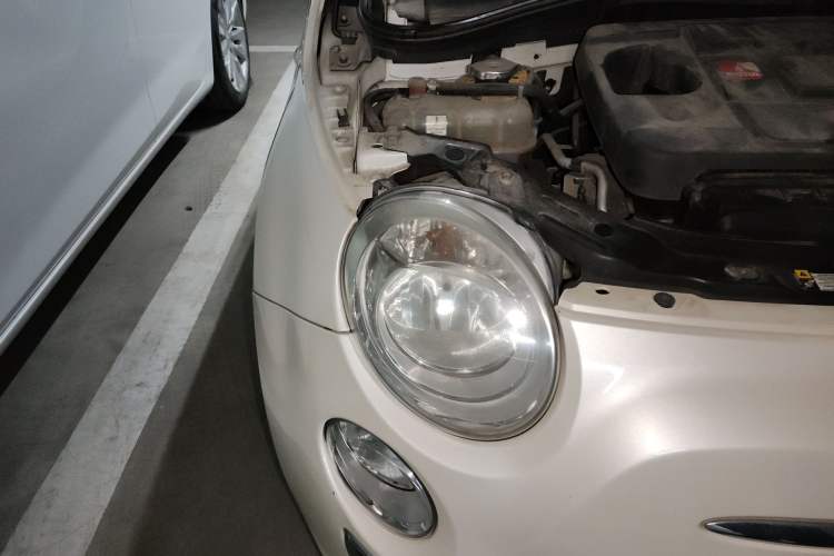 Used Fiat 500 2011 1.4L Deluxe Edition Right Front Headlight