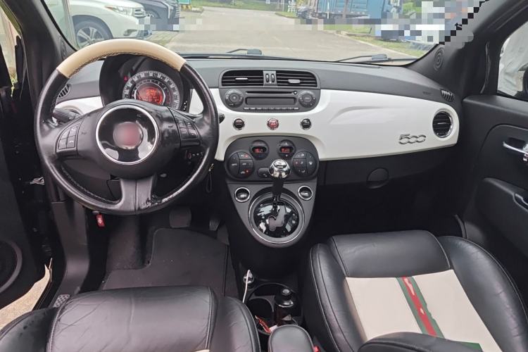 Used Fiat 500 2012 1.4L Gucci Edition Center Console