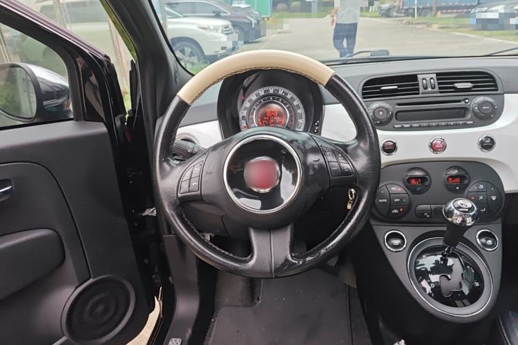 Used Fiat 500 2012 1.4L Gucci Edition Steering Wheel