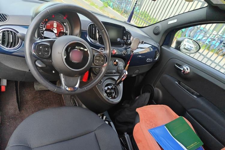 Used Fiat 500  Center Console