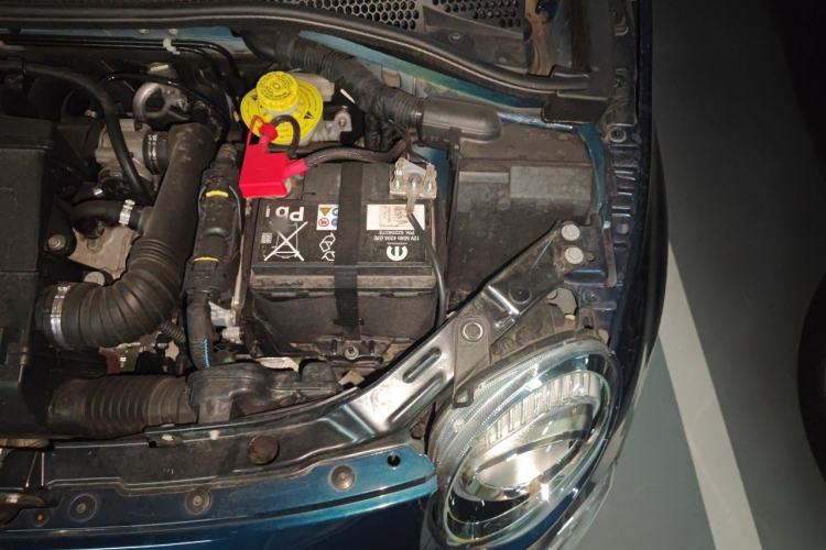 Used Fiat 500  Engine Bay Left