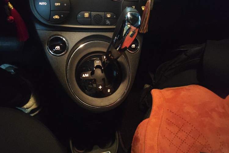 Used Fiat 500  Gear Lever