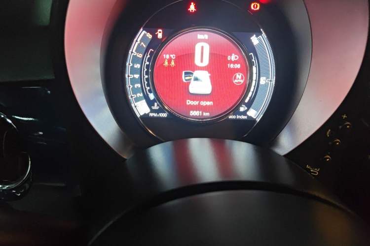 Used Fiat 500  Odometer Close Up