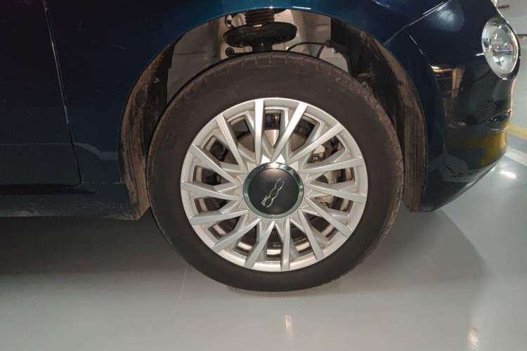 Used Fiat 500  Right Front Wheel Hub