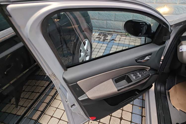 Used Fiat Bravo 2011 1.4T AMT Fashion Edition Left Front Door Interior