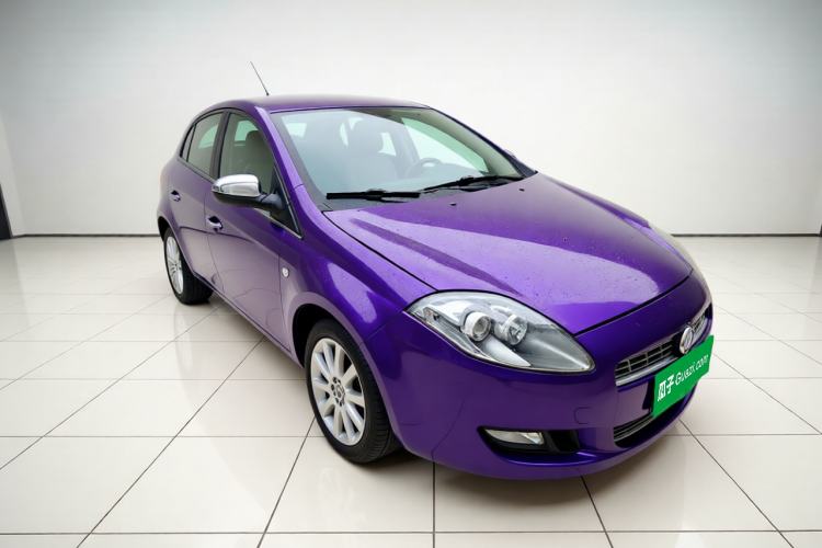 Used Fiat Bravo 2011 1.4T AMT Comfort Edition Front Right 45 Deg