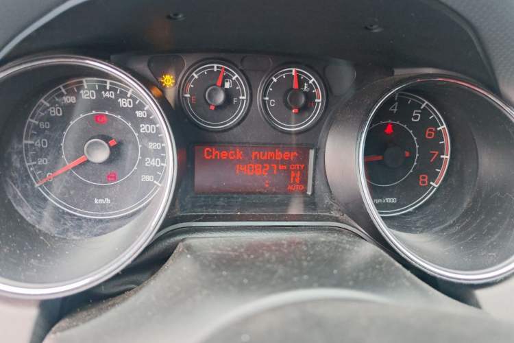 Used Fiat Bravo 2011 1.4T AMT Comfort Edition Odometer Close Up