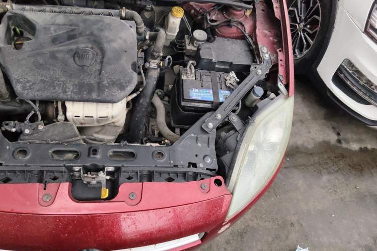 Used Fiat Bravo 2011 1.4T AMT Comfort Edition Engine Bay Left