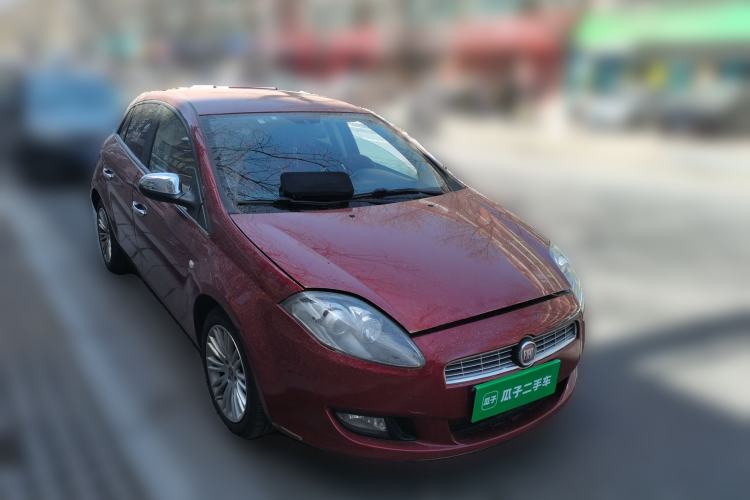 Used Fiat Bravo 2011 1.4T AMT Comfort Edition Front Right 45 Deg