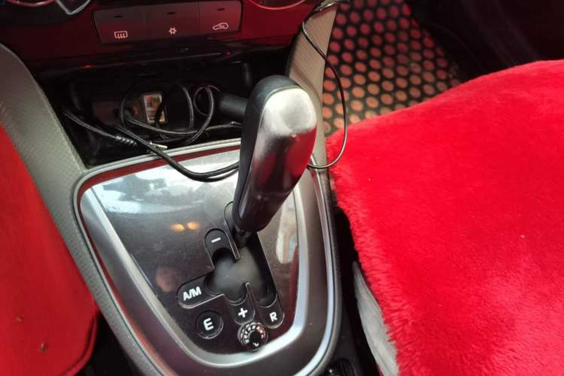 Used Fiat Bravo 2011 1.4T AMT Comfort Edition Gear Lever